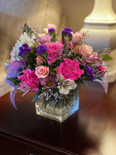 Florist «Sunnyside Florist of Kenosha», reviews and photos, 3021 75th St, Kenosha, WI 53142, USA