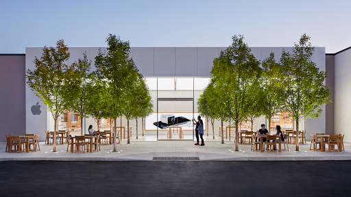 Apple The Fashion Mall at Keystone, 8702 Keystone Crossing, Indianapolis, IN 46240, USA, 