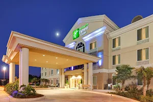 Holiday Inn Express & Suites Porterville, an IHG Hotel image