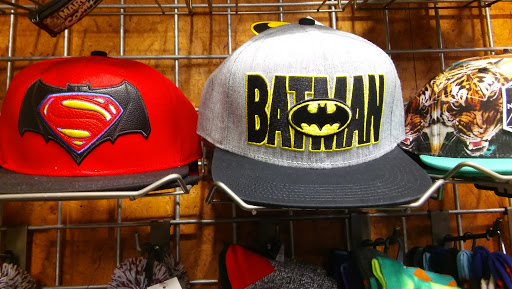 Shoe Store «Journeys», reviews and photos, 133 S State St, Chicago, IL 60603, USA