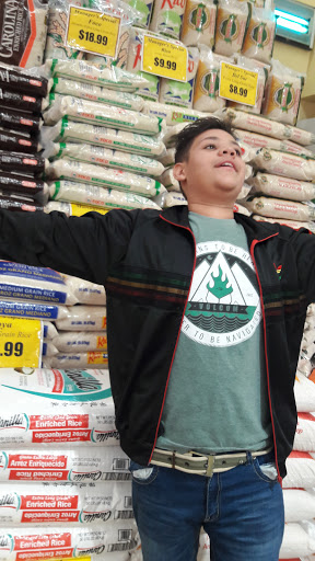 Supermarket «Food Fair La Gran Marqueta», reviews and photos, 946 Market St, Paterson, NJ 07513, USA