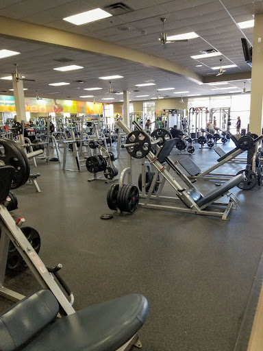 Gym «LA Fitness», reviews and photos, 28211 Newhall Ranch Rd, Valencia, CA 91355, USA