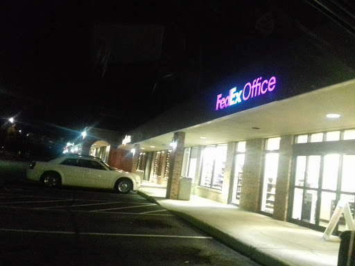 Print Shop «FedEx Office Print & Ship Center», reviews and photos, 604 W Schrock Rd, Westerville, OH 43081, USA