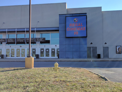 Movie Theater «Regal Cinemas Martinsburg 10», reviews and photos, 950 Foxcroft Ave, Martinsburg, WV 25401, USA