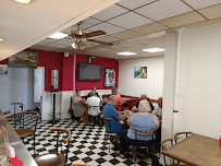 Atmosphère du Café LES PLATANES EN BRULHOIS à Caudecoste - n°12