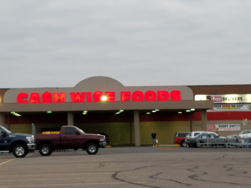 Cash Wise Liquor - Fargo, 1414 34th St S, Fargo, ND 58103, USA, 
