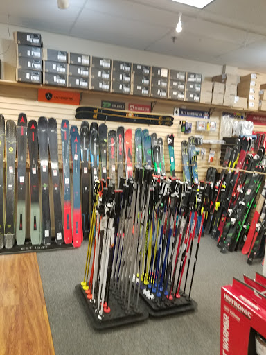 Ski Shop «Pro-Fit Ski & Mountain Sports», reviews and photos, 34 Catoctin Cir SE, Leesburg, VA 20175, USA