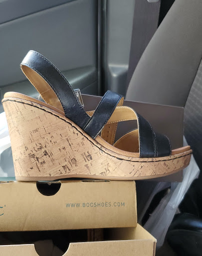 Shoe Store «Famous Footwear», reviews and photos, 292 W University Pkwy, Orem, UT 84058, USA