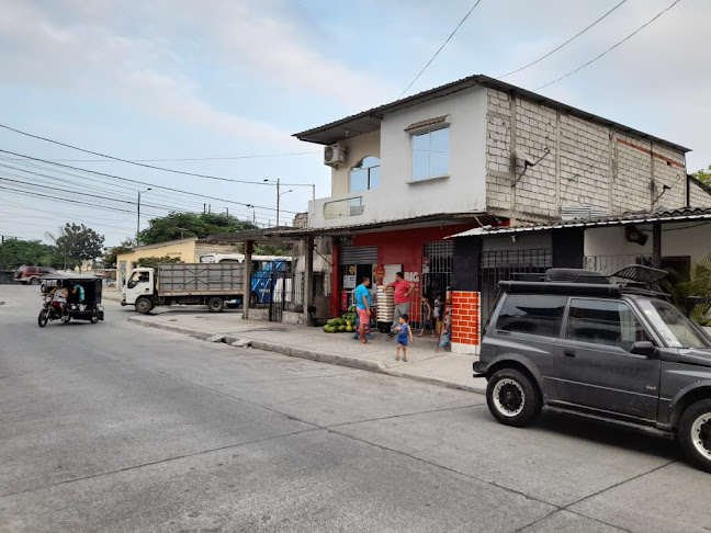 Opiniones de TIENDA VERONICA Y CYBER en Guayaquil - Tienda de ultramarinos