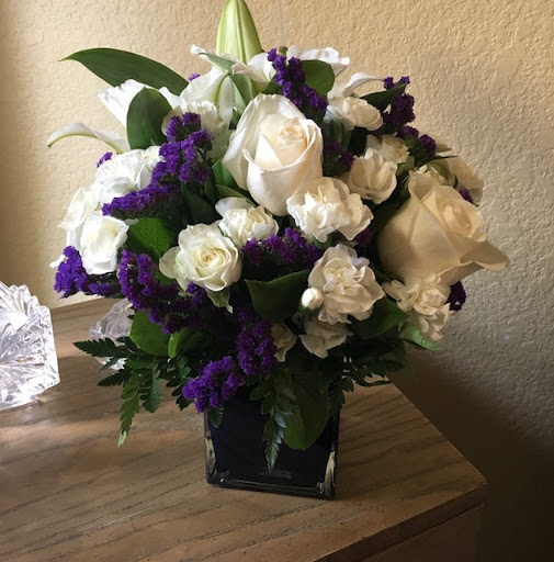 Florist «Ron & Alicia Robinson Florist», reviews and photos, 1610 S Grand Ave, Glendora, CA 91740, USA