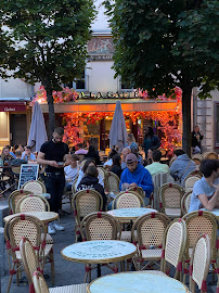 Atmosphère du Pizzeria Pizza Capri à Versailles - n°7