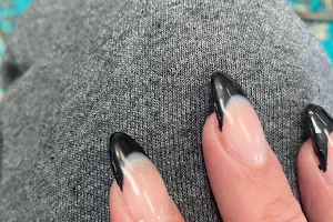 Kim's Classy Nails image