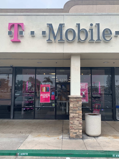 Cell Phone Store «T-Mobile», reviews and photos, 3320 E Chapman Ave, Orange, CA 92869, USA