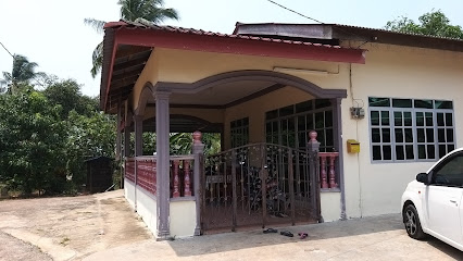 Rumah Imam Masjid Al-Amin Kg Kobah