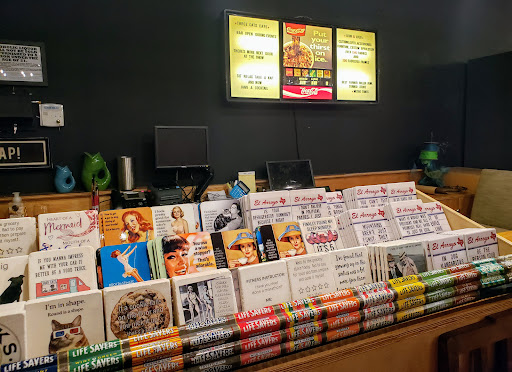 Home Goods Store «Leon & Lulu», reviews and photos, 96 W 14 Mile Rd, Clawson, MI 48017, USA