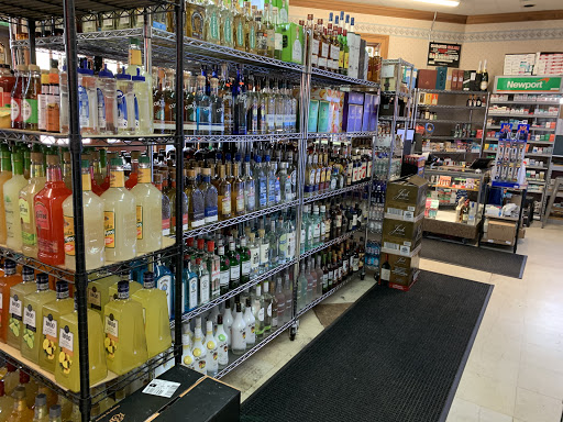 Liquor Store «Vault Liquor & Smokes», reviews and photos, 1270 Bardstown Rd, Louisville, KY 40204, USA