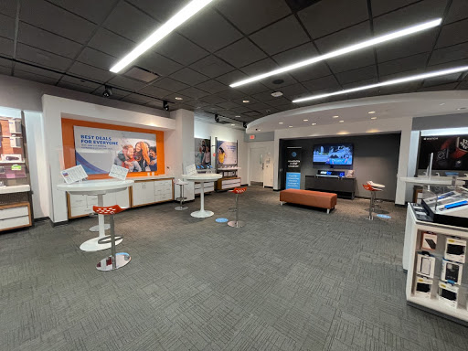 Cell Phone Store «AT&T», reviews and photos, 2132 Ford Pkwy, St Paul, MN 55116, USA