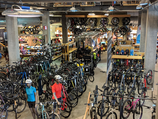 Camping Store «REI», reviews and photos, 1405 NW Johnson St, Portland, OR 97209, USA