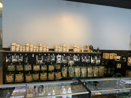 Tobacco Shop «Bear Smoke Smokeshop», reviews and photos, 1000 Marietta Hwy #400, Roswell, GA 30075, USA