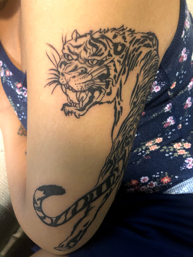 Tattoo Shop «DORK Tattoo Parlour», reviews and photos, 423 W Chestnut St, Louisville, KY 40202, USA