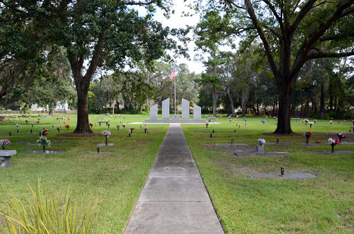 Funeral Home «Beaches Memorial Park & First Coast Funeral Home», reviews and photos, 1500 Main St, Atlantic Beach, FL 32233, USA