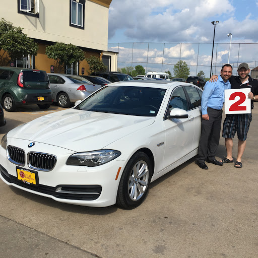 Car Dealer «5 Star Auto Plaza», reviews and photos, 3690 W Clay St, St Charles, MO 63301, USA