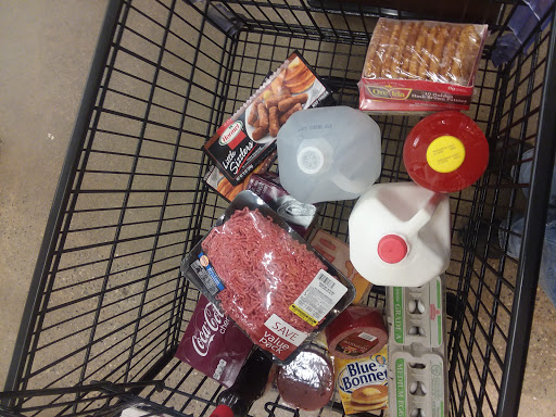 Grocery Store «Family Fare Supermarket», reviews and photos, 724 N University Dr, Fargo, ND 58102, USA