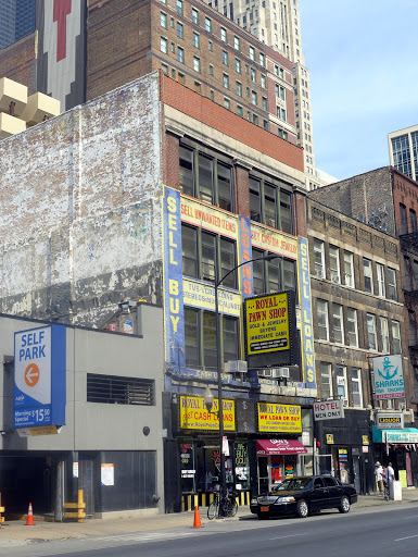 Pawn Shop «Royal Pawn Shop», reviews and photos, 428 S Clark St, Chicago, IL 60605, USA