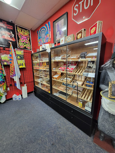 Glass Shop «Papa Joe’s Smoke Shop», reviews and photos, 6602 E Virginia Beach Blvd, Norfolk, VA 23502, USA