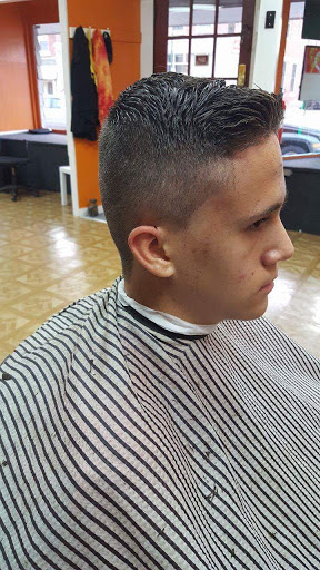 Barber Shop «MASTER CUTZ BARBER SHOP», reviews and photos, 21 E Broadway, Derry, NH 03038, USA