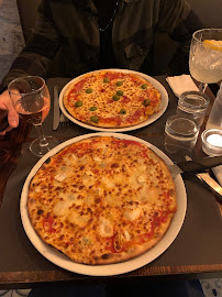 Pizza du Restaurant italien PRIMO RESTAURANT & PIZZERIA à Paris - n°11