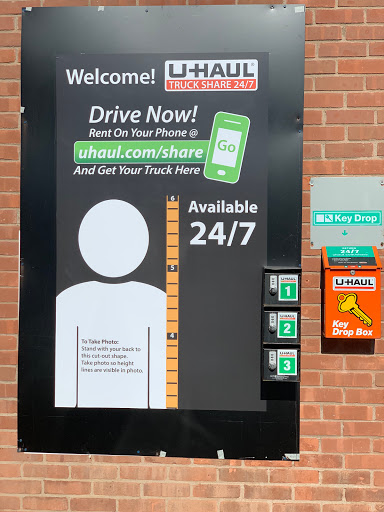Truck Rental Agency «U-Haul Moving & Storage of State Street New Haven», reviews and photos, 1175 State St, New Haven, CT 06511, USA