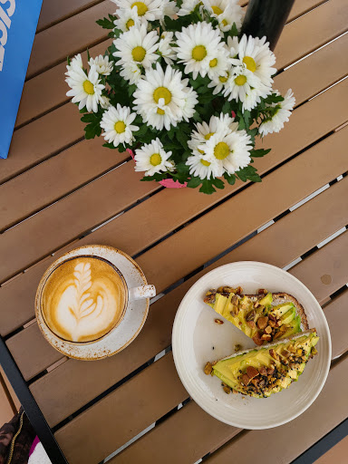 Shopping Mall «The Shops At Kenilworth», reviews and photos, 800 Kenilworth Dr, Towson, MD 21204, USA