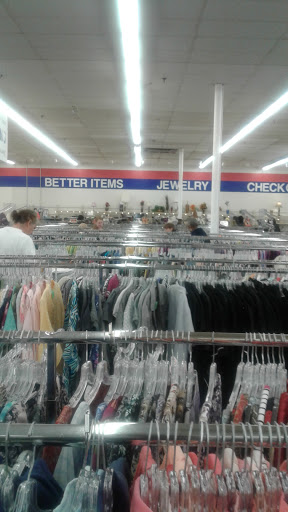 Thrift Store «Volunteers of America Thrift Store-North Columbus- Indianola», reviews and photos