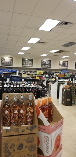 Liquor Store «Classic Liquors», reviews and photos, 149 Danbury Rd, New Milford, CT 06776, USA