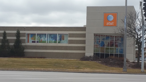 Cell Phone Store «AT&T», reviews and photos, 585 E Palatine Rd, Arlington Heights, IL 60004, USA