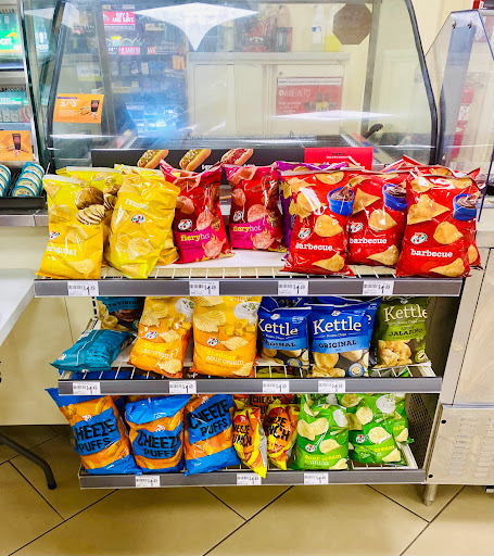 Convenience Store «7-Eleven», reviews and photos, 2130 W Galena Blvd, Aurora, IL 60506, USA