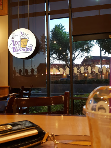 Coffee Shop «The Coffee Bean & Tea Leaf», reviews and photos, 16215 Sierra Lakes Pkwy, Fontana, CA 92336, USA