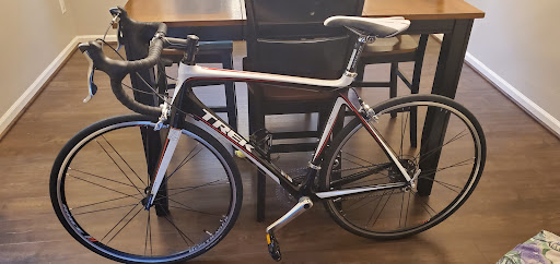 Bicycle Store «Trek Bicycle Stafford Aquia Park», reviews and photos, 2773 Jefferson Davis Hwy, Stafford, VA 22554, USA
