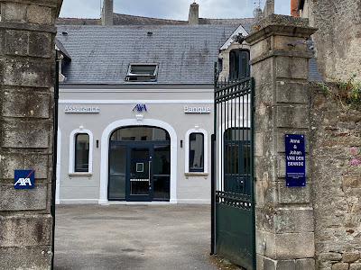 AXA Assurance et Banque Van Den Brande-Van Den Brande à Quimper