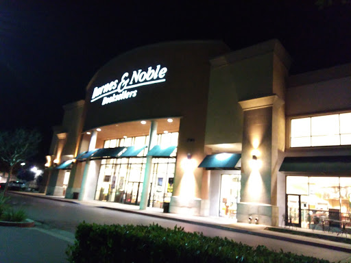 Book Store «Barnes & Noble», reviews and photos, 791 S Main St, Orange, CA 92868, USA