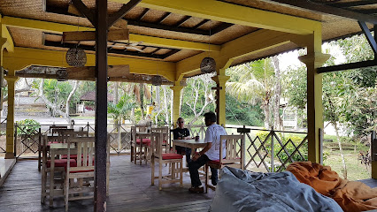 Soka Fleur Warung and Cafe