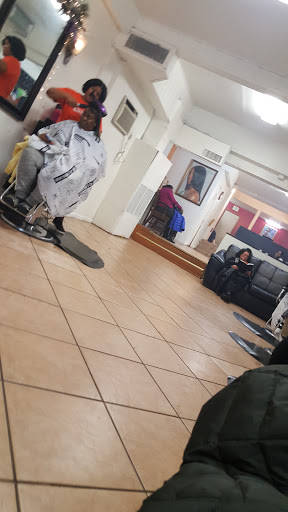 Beauty Salon «Dominican Hair Salon», reviews and photos, 2403 N Hilton St, Baltimore, MD 21216, USA