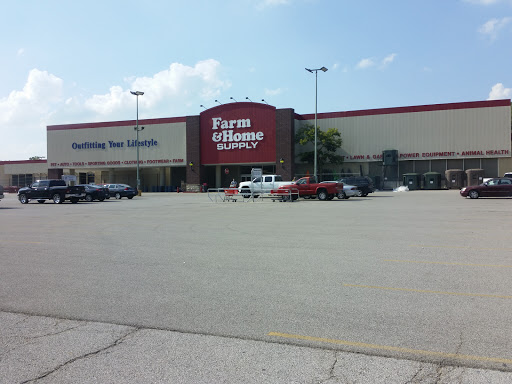 Department Store «Alton Farm & Home Supply», reviews and photos, 2600 Homer Adams Pkwy, Alton, IL 62002, USA