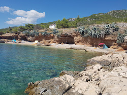 Foto di Gromin Dolac beach con molto pulita livello di pulizia