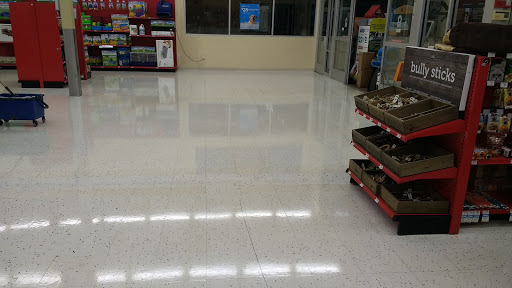 Pet Supply Store «Petco Animal Supplies», reviews and photos, 2541 NW Arterial, Dubuque, IA 52002, USA