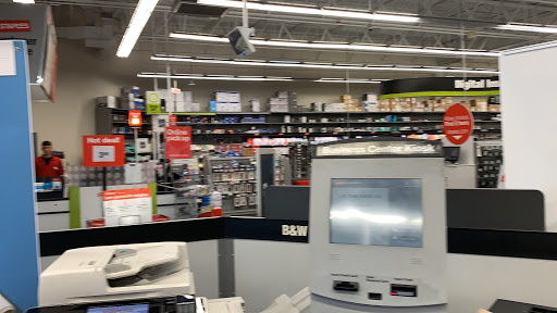 Office Supply Store «Staples», reviews and photos, 1700 W 49th St, Hialeah, FL 33012, USA