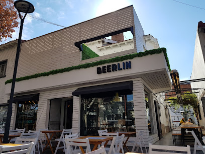 BEERLIN BAR & FOOD (ARíSTIDES VILLANUEVA)