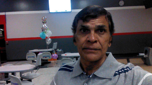 Bowling Alley «Brunswick Zone Lakeside Lanes», reviews and photos, 1254 Dougherty Ferry Rd, Valley Park, MO 63088, USA