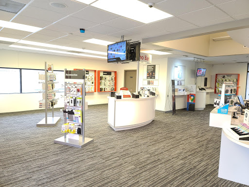 Cell Phone Store «Verizon Authorized Retailer, TCC», reviews and photos, 2190 Southport Rd #13, Spartanburg, SC 29302, USA